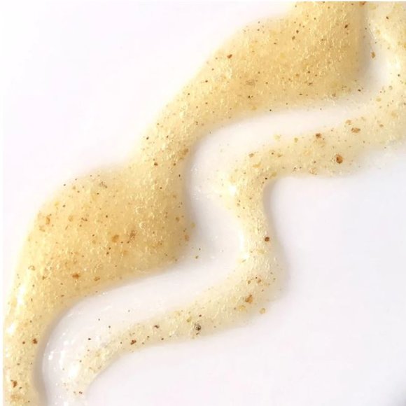 C'est Moi Refreshing Papaya & Strawberry Seed Scrub Facial Mask - Picture 3 of 4